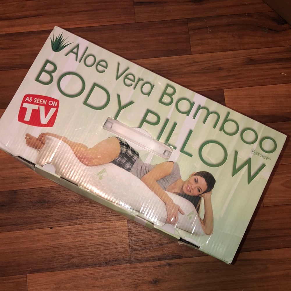 Aloe Vera Bamboo Body Pillow
